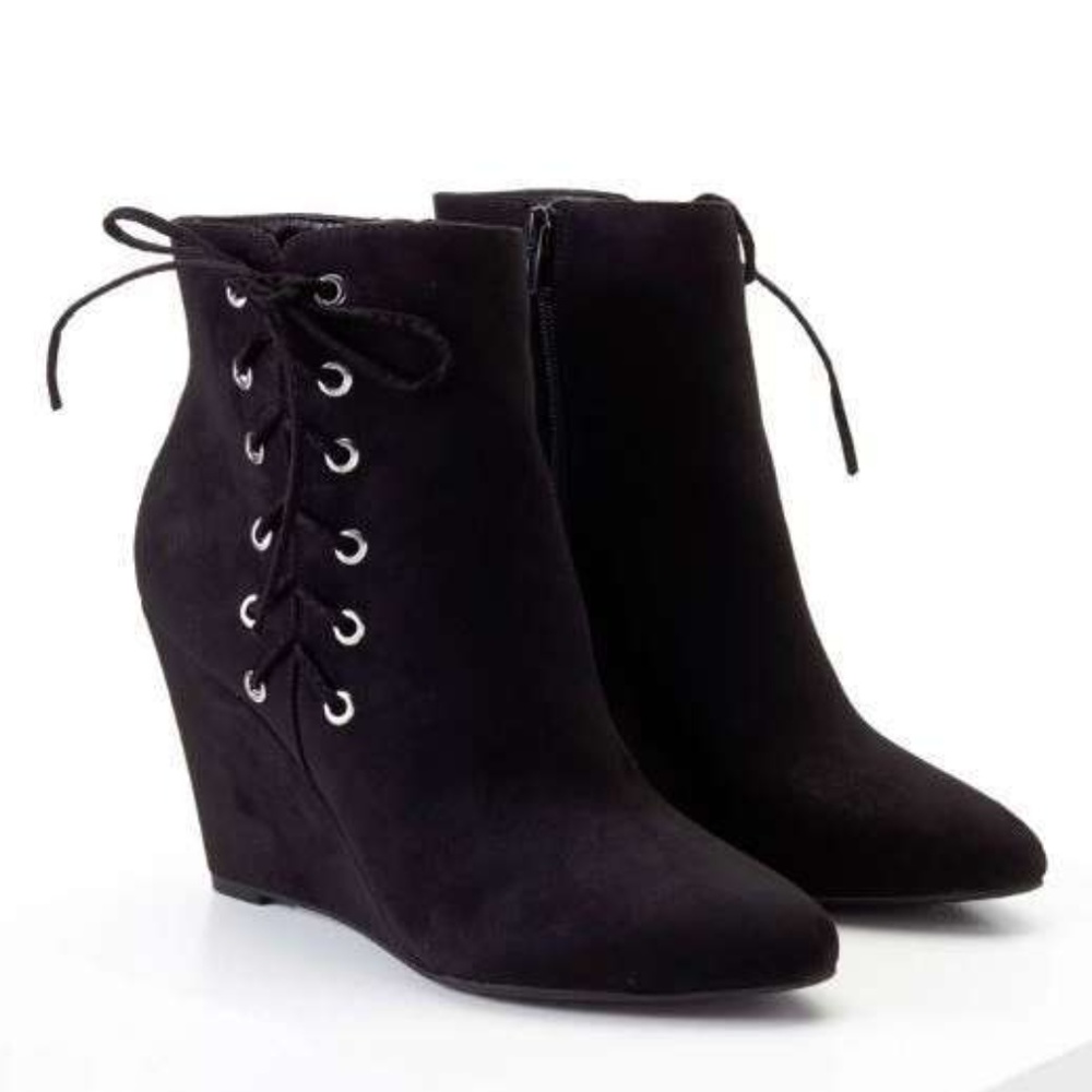 Forever 21 Vegan Suede Lace-Up Wedges 7